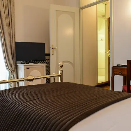 Vittoria Hotel 5*