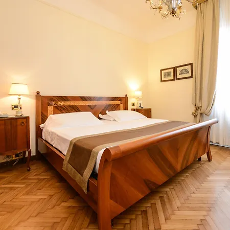 Hotel Vittoria 5*